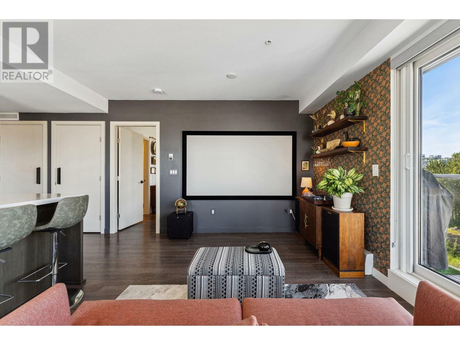 Property Photo:  384 East 1st Avenue 615  BC V5T 0G5 