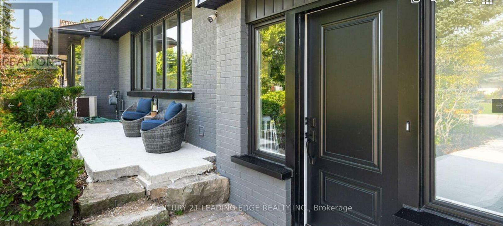 Property Photo: 28 Amity Road West Bsmt ON L5M 1P2