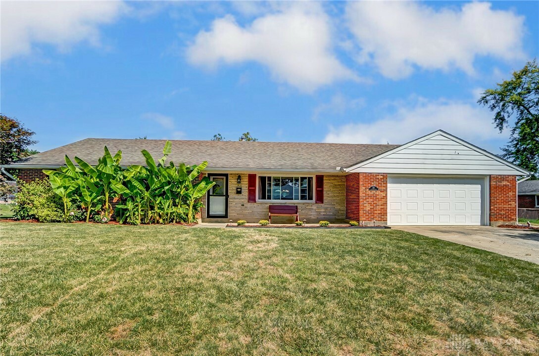 Property Photo: 319 Camborne Drive OH 45322