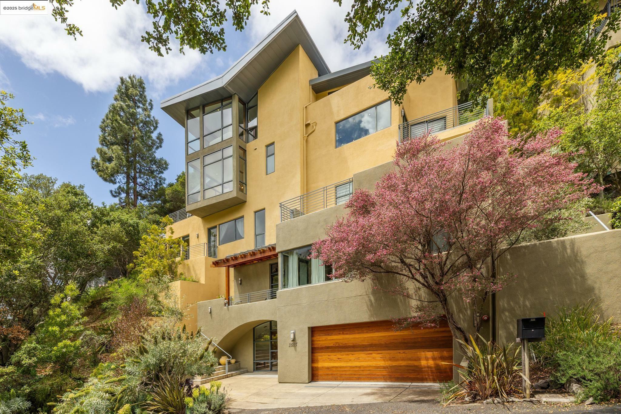 1015 Grand View Dr  Berkeley CA 94705 photo