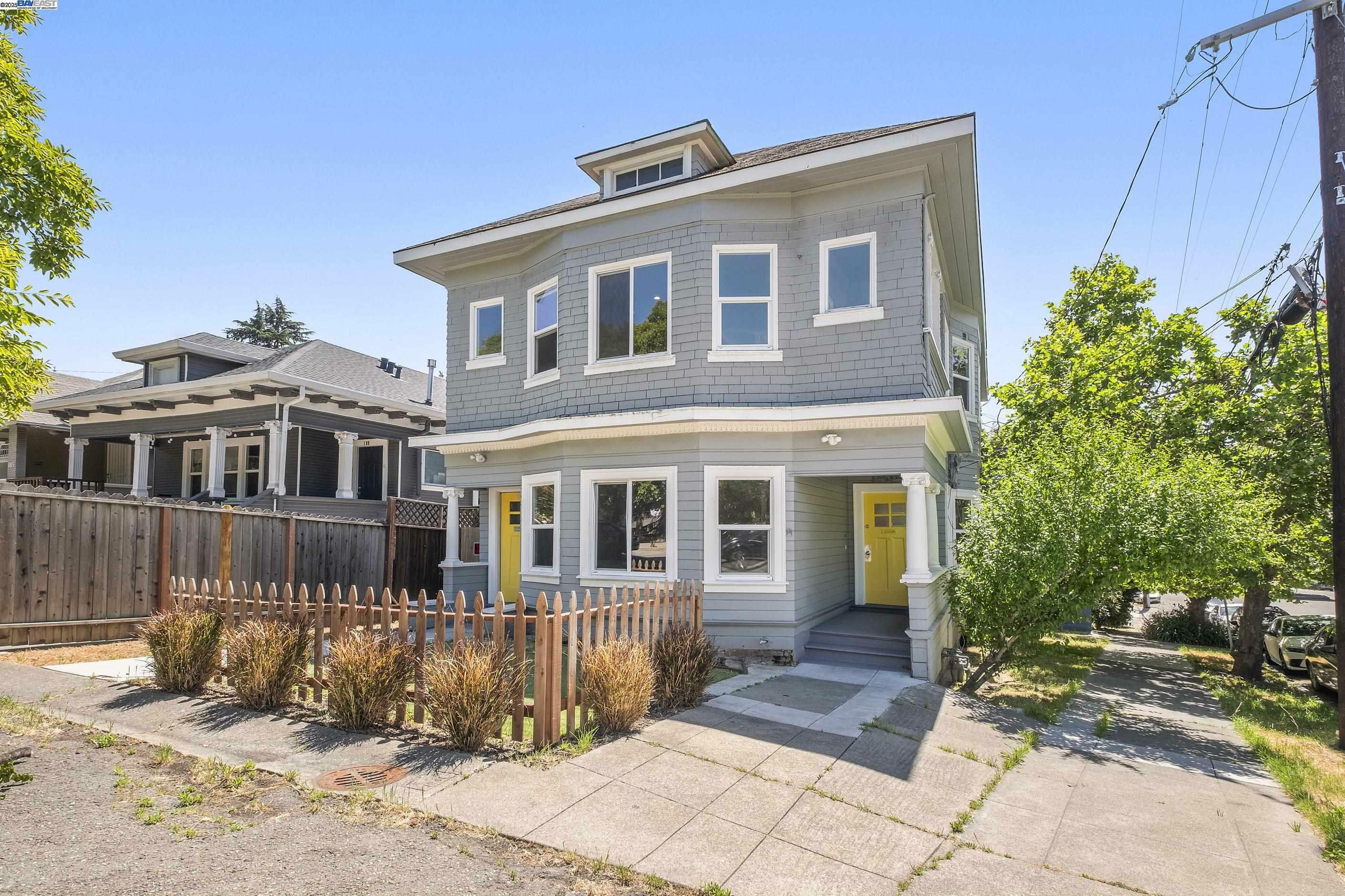 193 W Macarthur Blvd  Oakland CA 94611 photo
