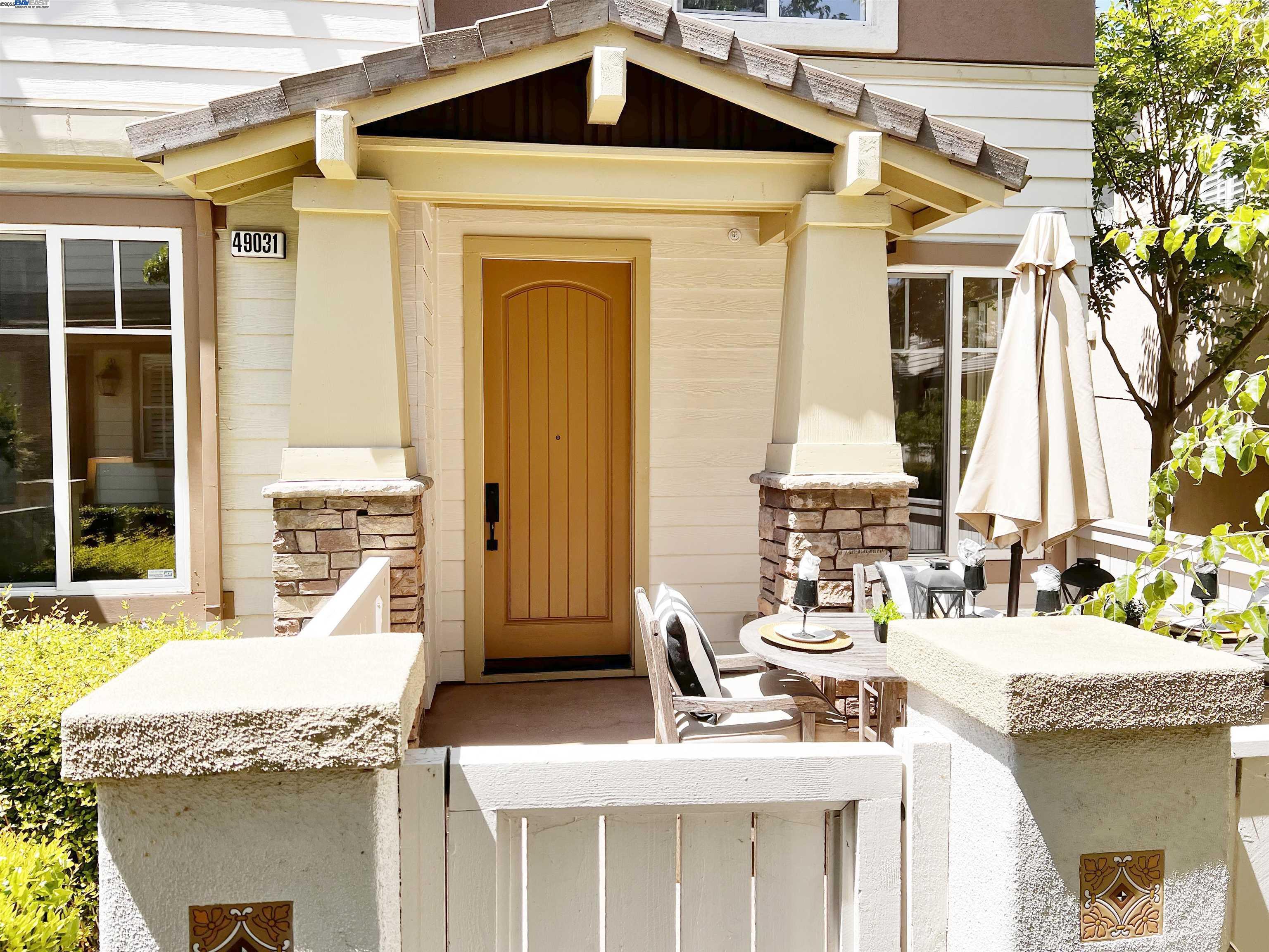 Property Photo:  49031 Woodgrove Cmn  CA 94539 