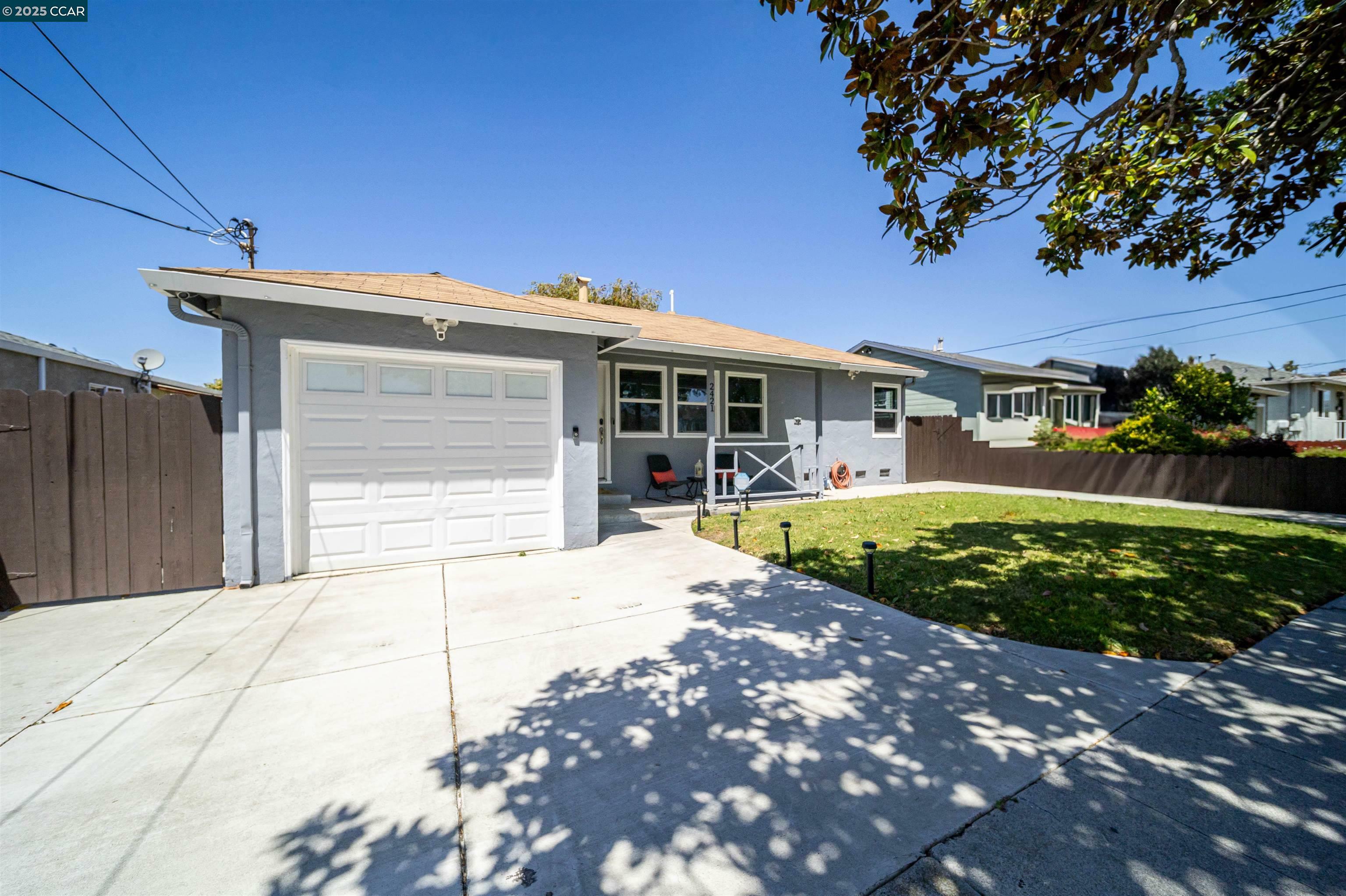 Property Photo: 2421 Lincoln Ave CA 94804