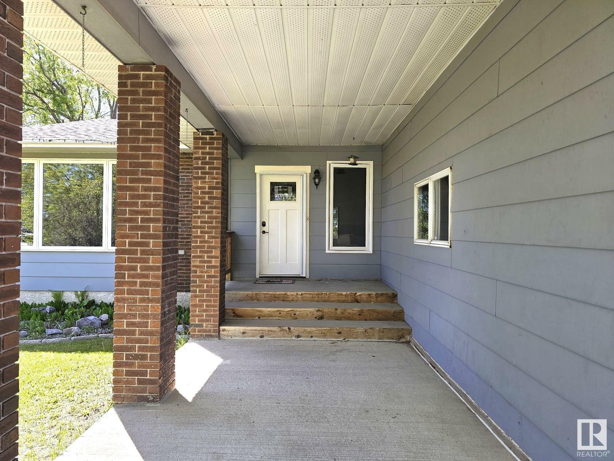 Property Photo: 4317 42 Avenue AB T7A 1G4
