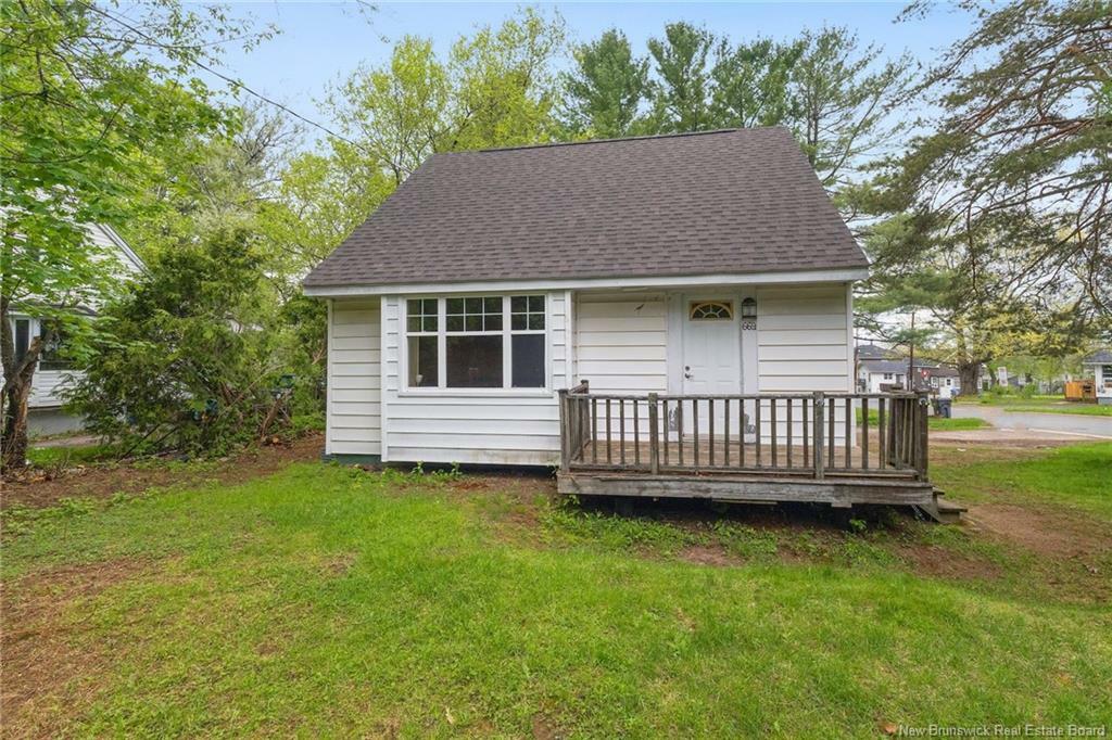 669 Beckwith Street  Fredericton NB E3B 2C7 photo