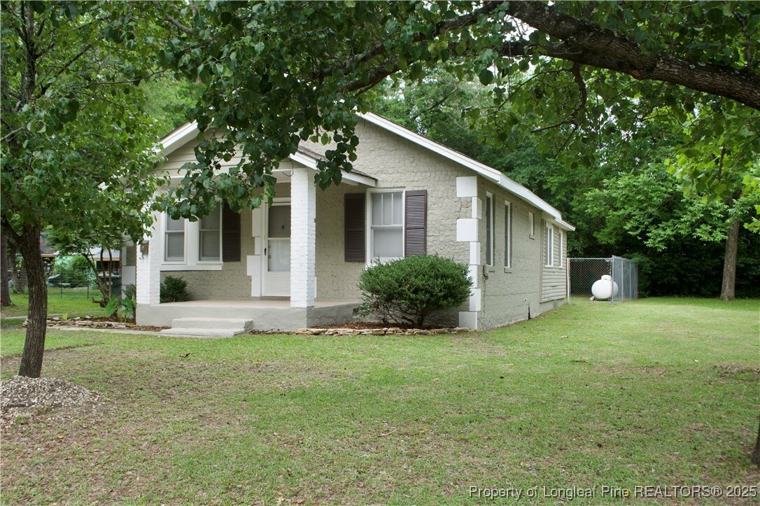 Property Photo: 211 Sedberry Street NC 28305