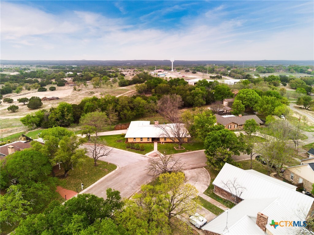 Property Photo: 112 Skipcha Trail TX 76550