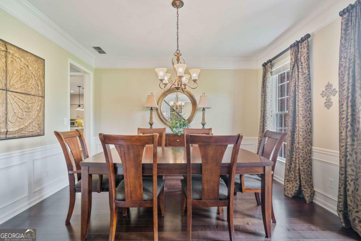 Property Photo: 8045 Depford Way GA 30041