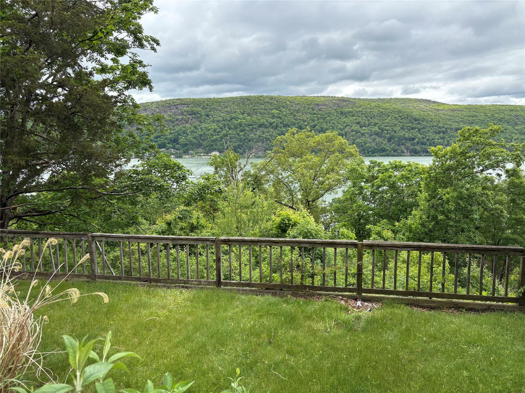 Property Photo:  113 Brook Trail  NY 10925 