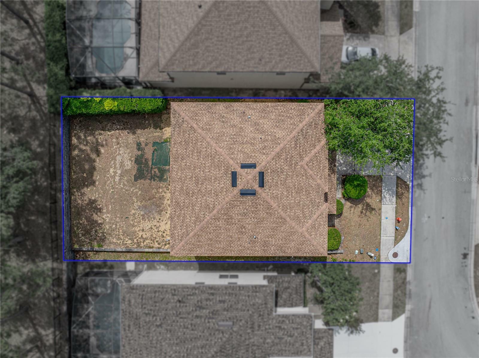 Property Photo: 143 Alfani Street FL 33896