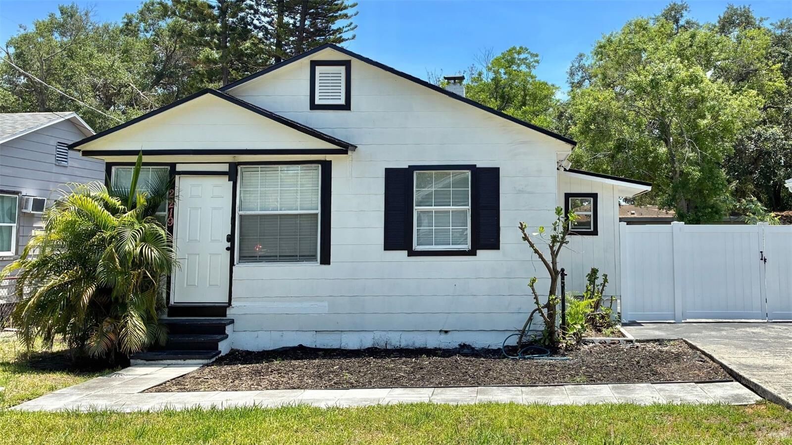 Property Photo: 2219 Thrace Street FL 33605