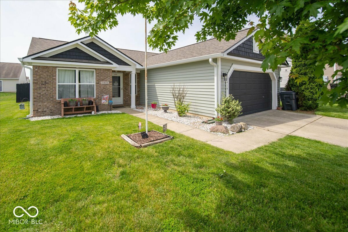 Property Photo: 1414 Dowell Street IN 46143