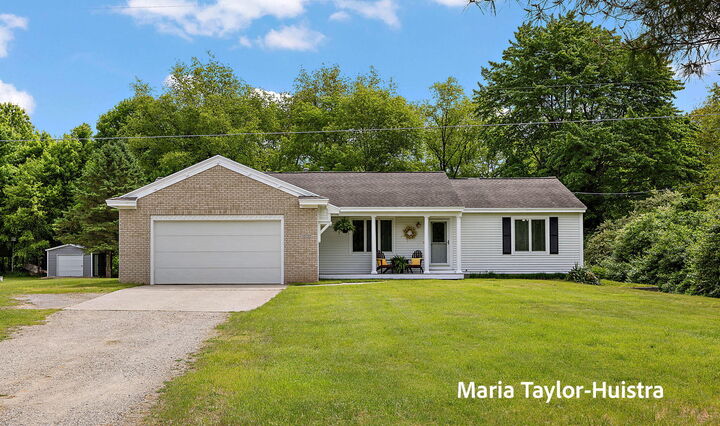 10130 64th Avenue  Allendale MI 49401 photo