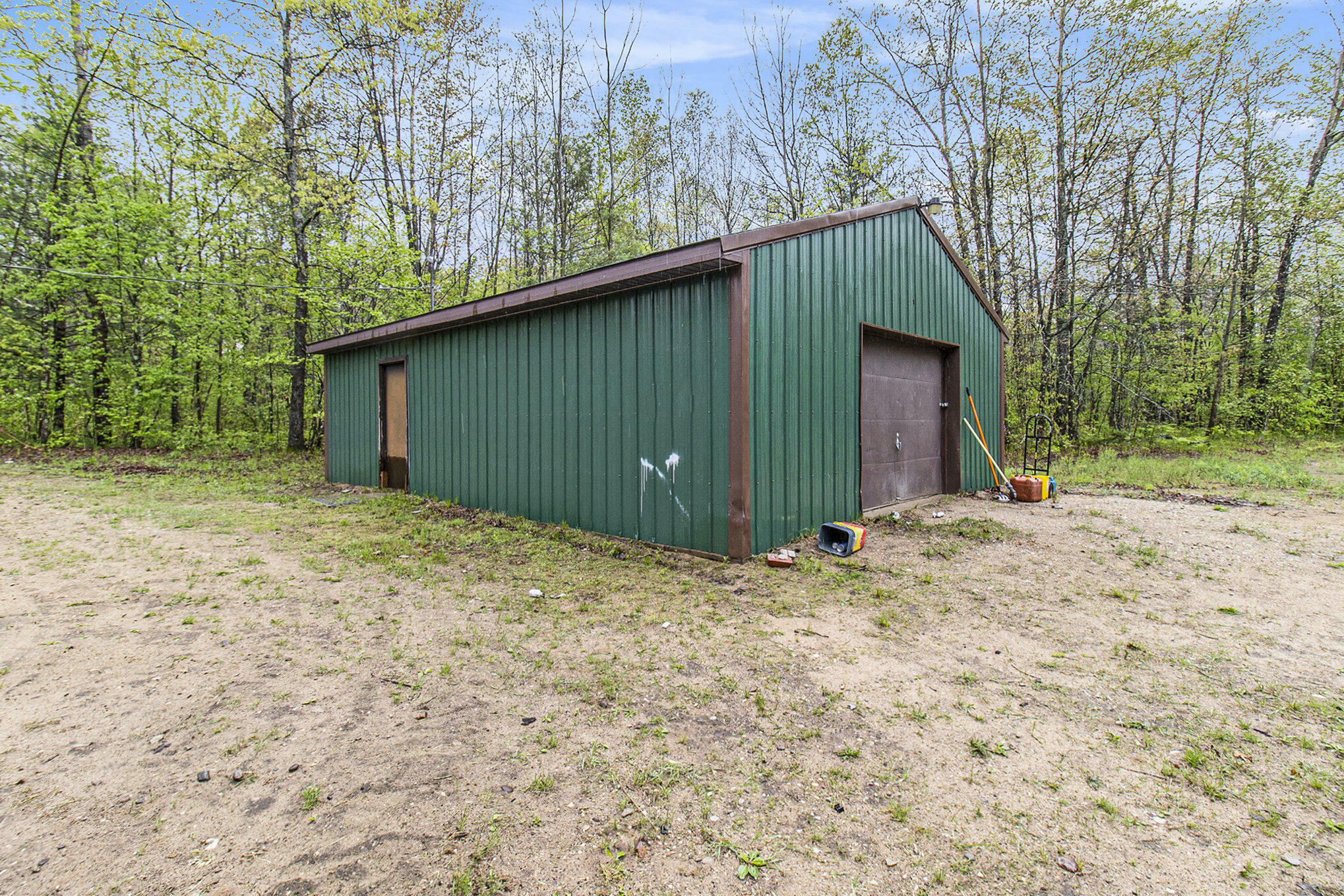 Property Photo: 9038 E US-10 MI 49402
