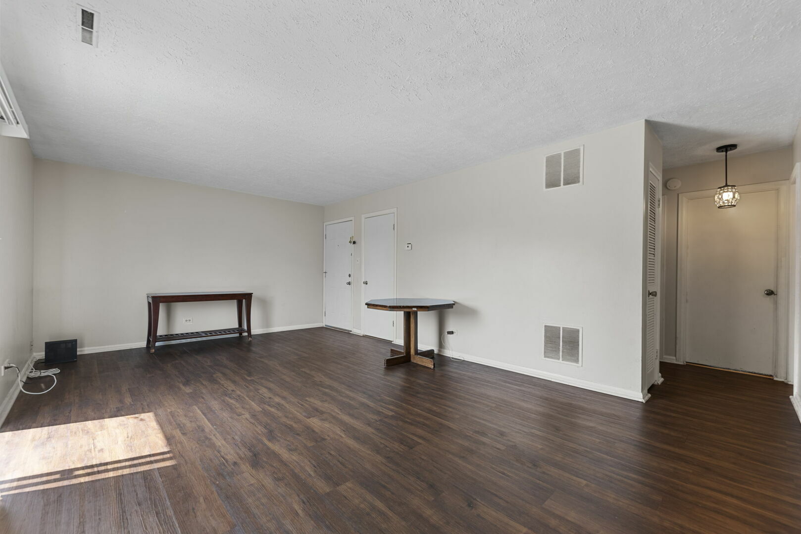 Property Photo: 1119 S Curtis Avenue B23 IL 60901