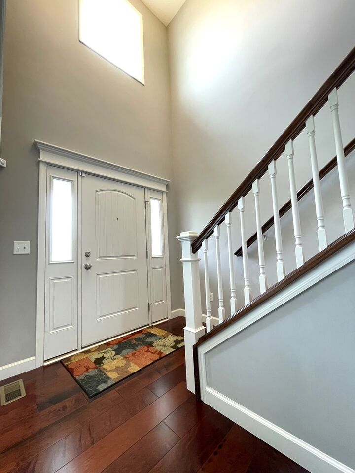 Property Photo: 316 London Way IL 61874