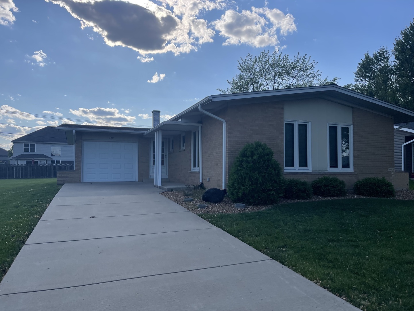Property Photo: 240 S Rathje Road IL 60468