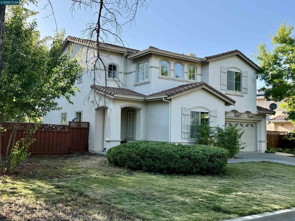 Property Photo: 2325 Lansdowne Pl CA 94591