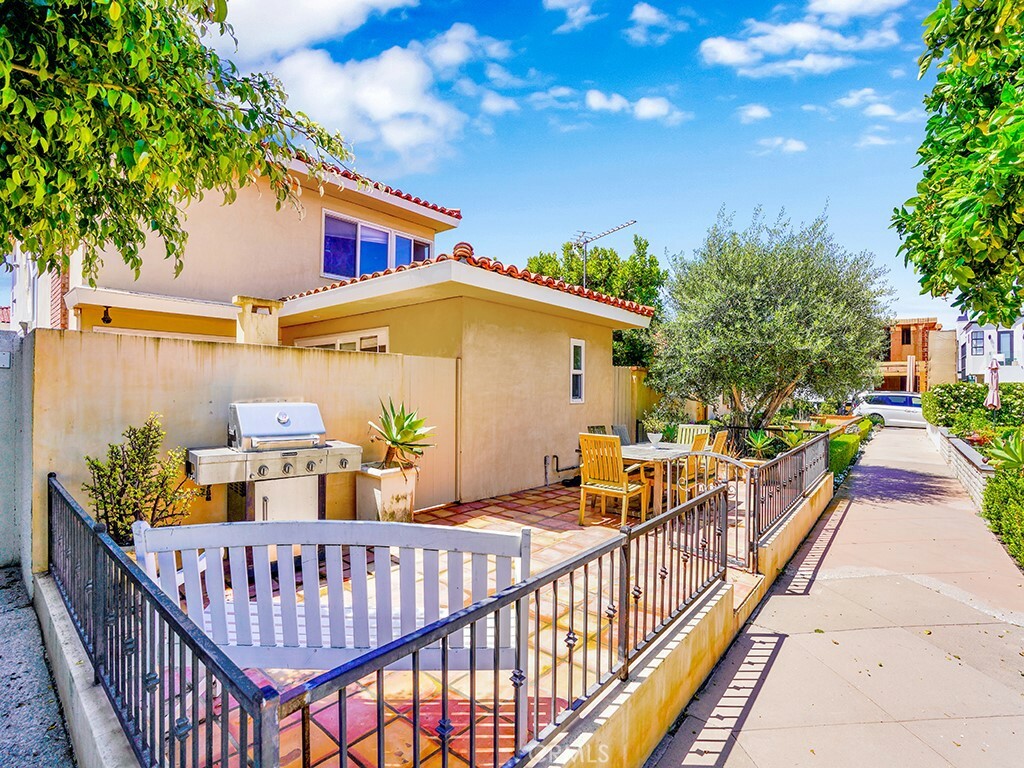 Property Photo: 107 Via Dijon CA 92663