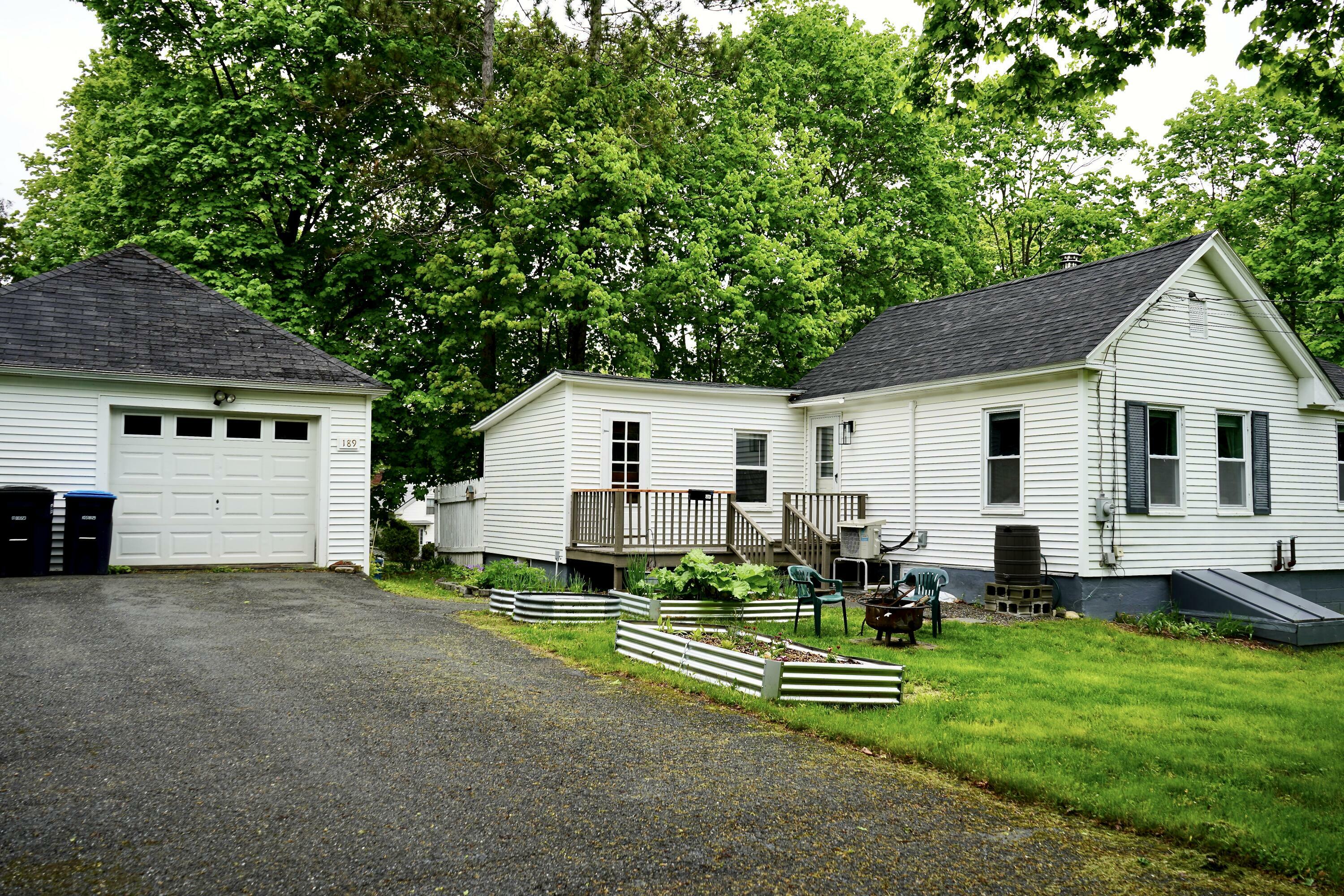 Property Photo: 189 Oak Street ME 04468