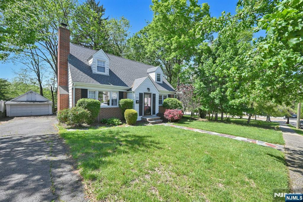 205 Elizabeth  Oradell NJ 07649 photo