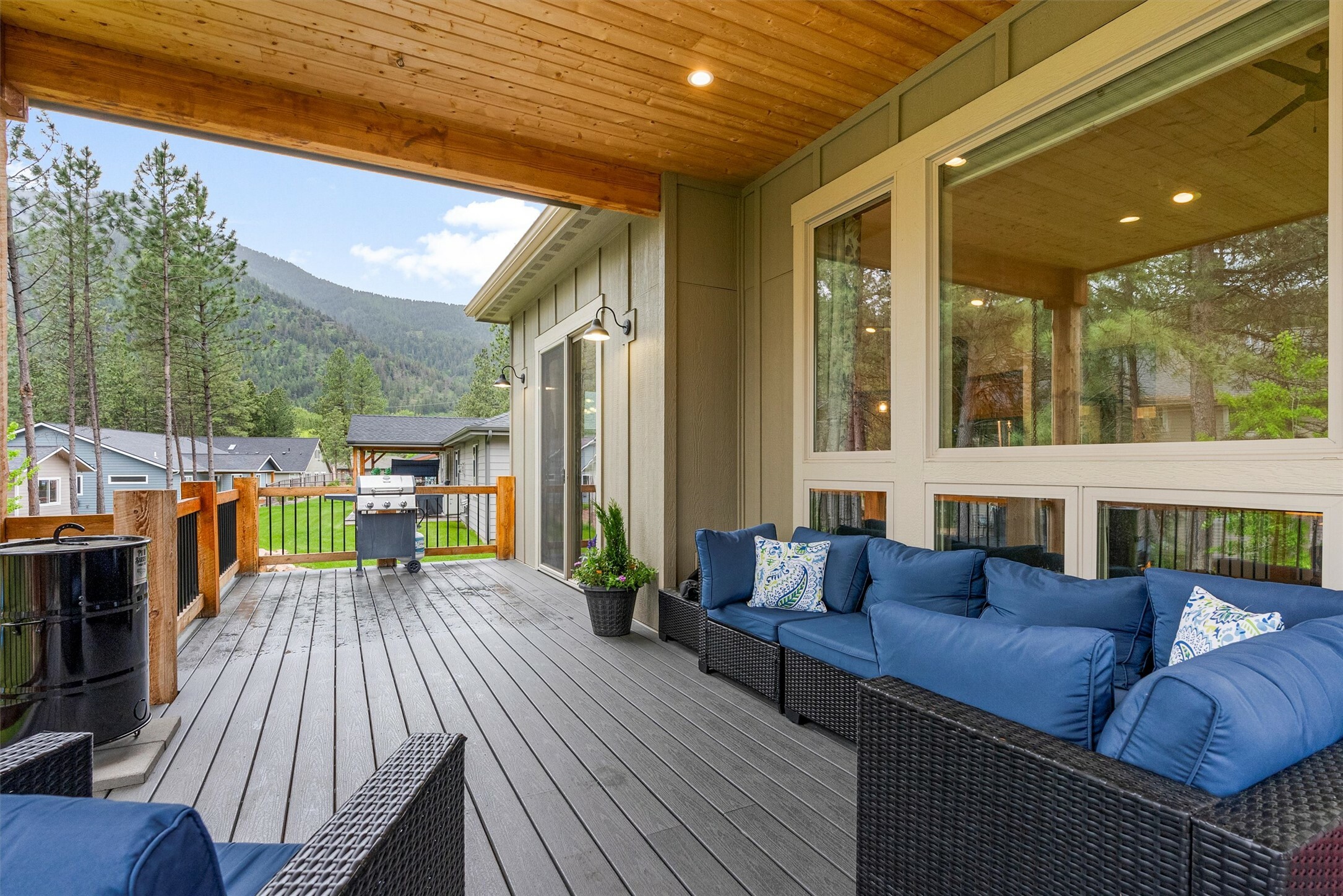 Property Photo: 11515 Ninebark Way MT 59802