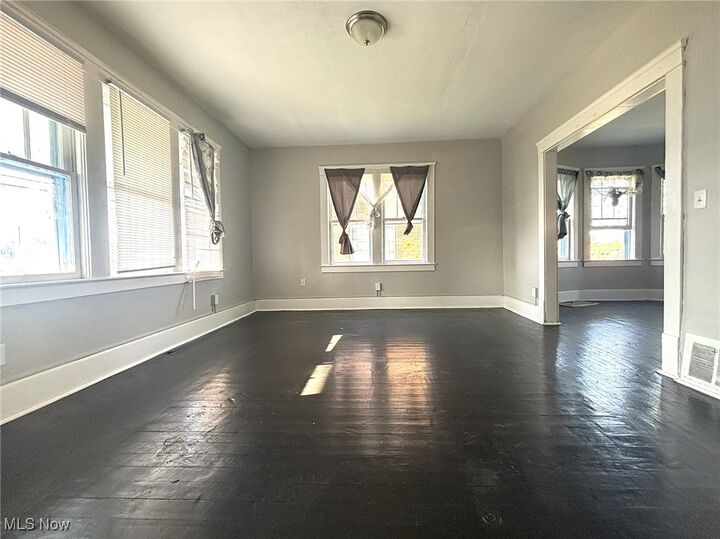 Property Photo: 2909 Denver Avenue OH 44055