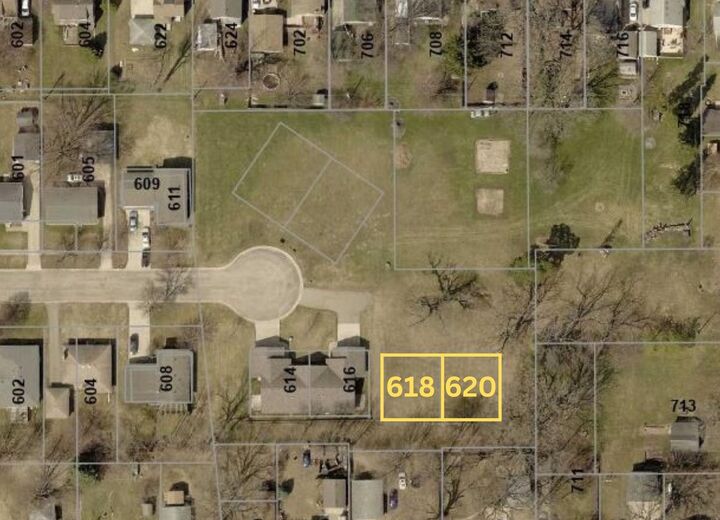 Property Photo:  618 &Amp 620 Giles Place  MN 56007 