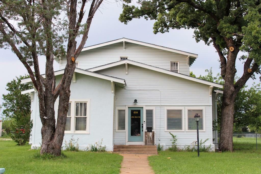 Photo de la propriété: 610 W 6th TX 76437