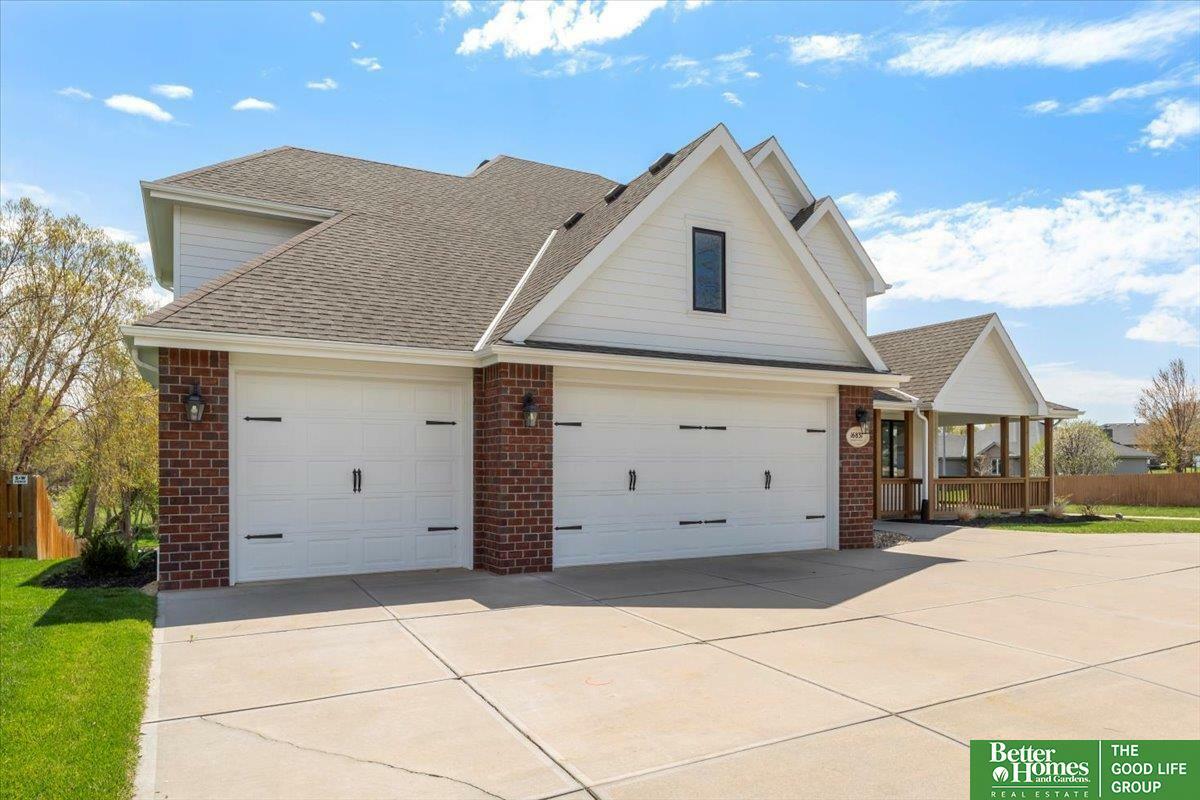 Property Photo: 16831 Chandler Street NE 68136