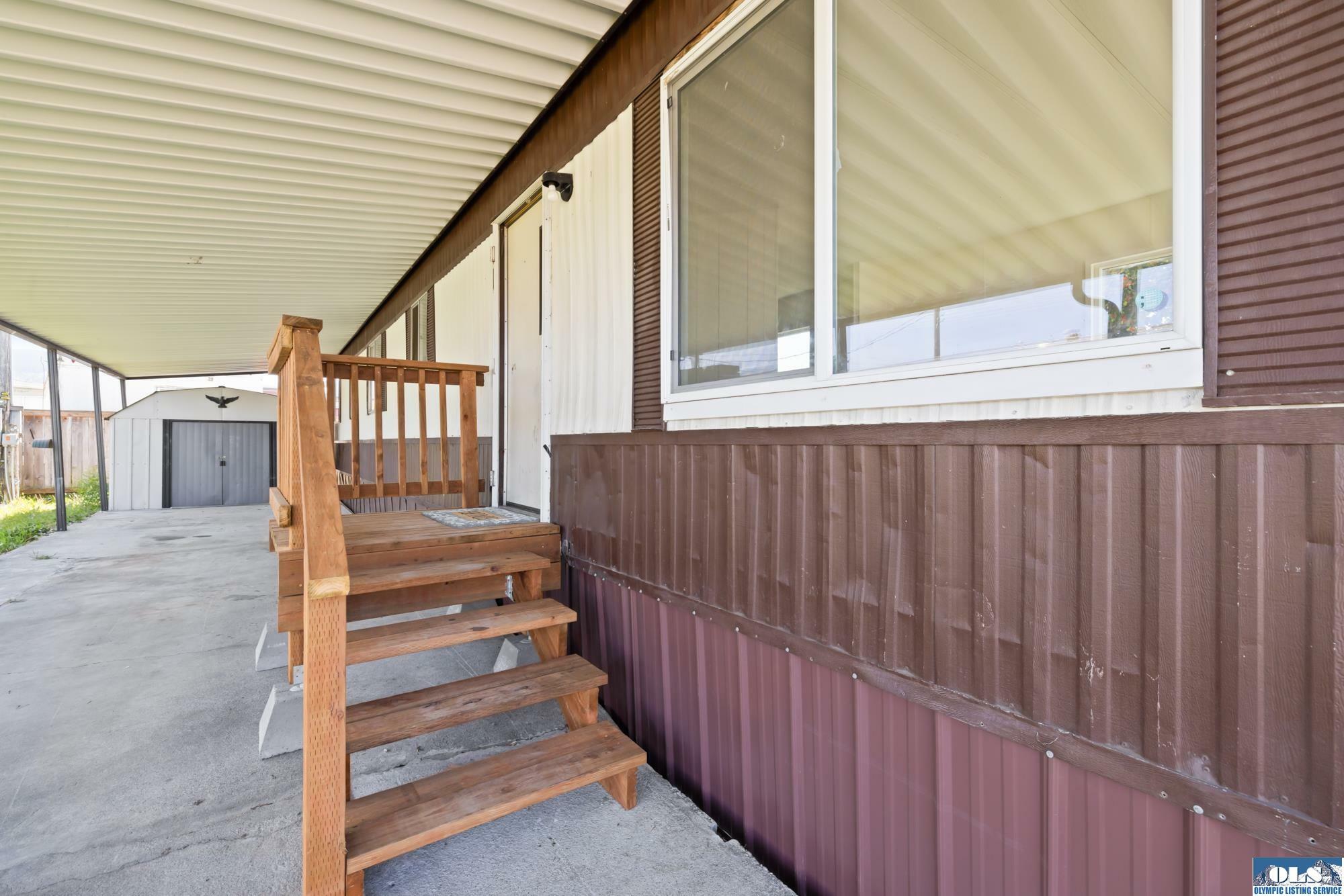 Property Photo: 201 N 5th Ave #35 WA 98382