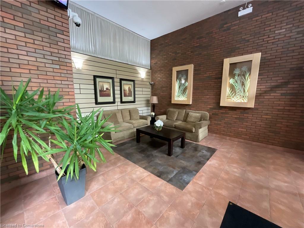 Property Photo:  222 Jackson Street W 1502  ON L8P 4S5 