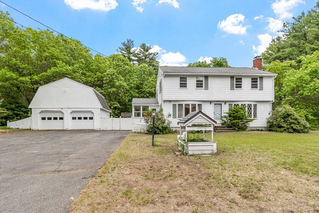 Property Photo: 70 Ronald Dr MA 01876