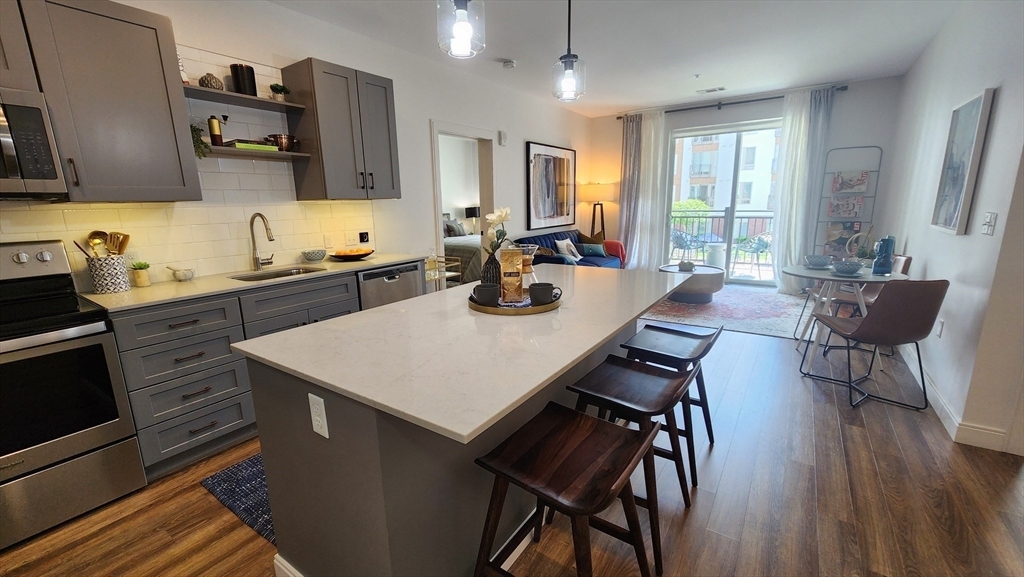 Property Photo: 275 Second Ave 4028 MA 02494