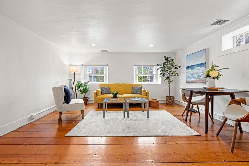 Property Photo: 218 Washington St 5 MA 01945