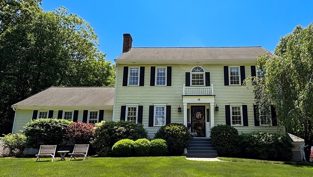 16 Judith Cir  Sutton MA 01590 photo