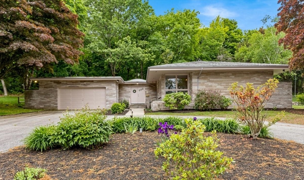 124 Mount Vernon Rd W  Weymouth MA 02189 photo