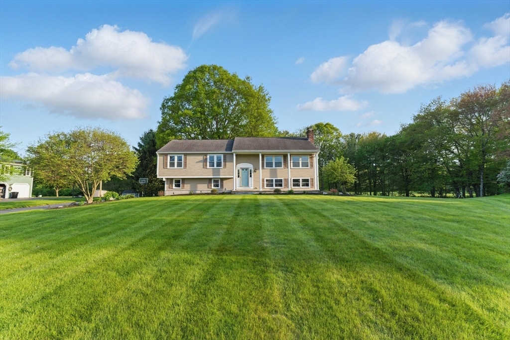 Property Photo:  121 Indian Meadow Drive  MA 01532 