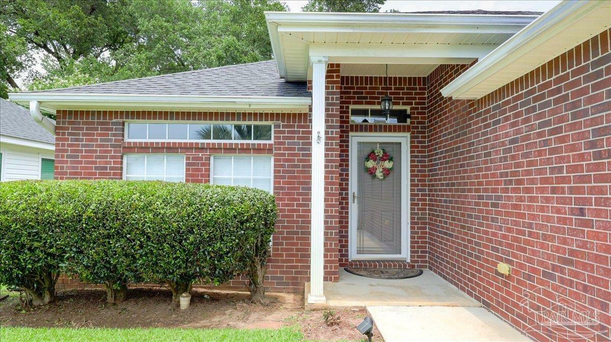 Property Photo: 1462 Camrose Pl FL 32534