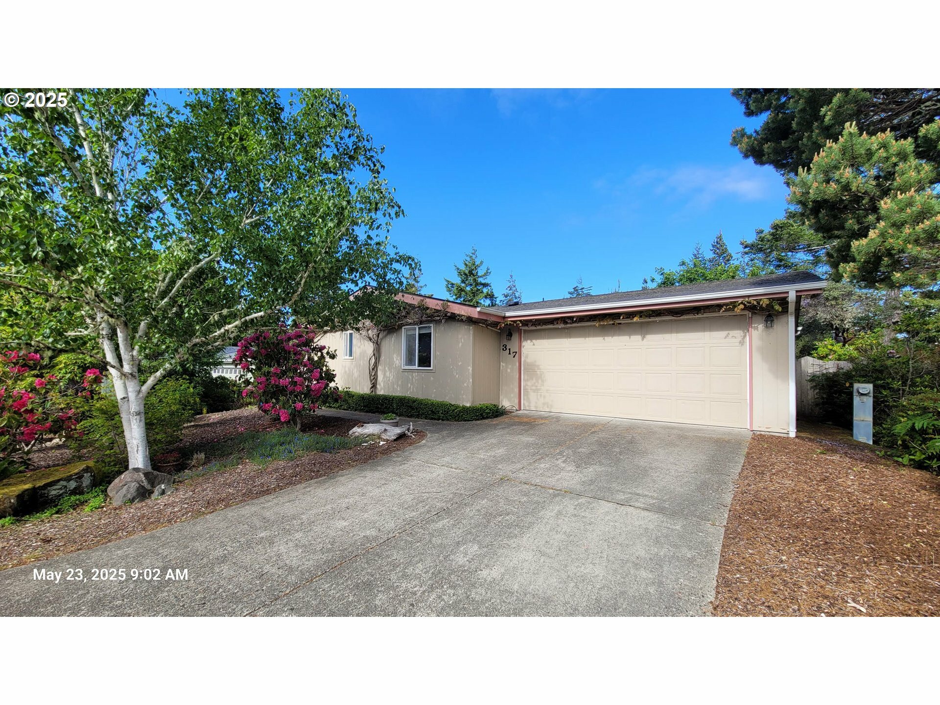 317 Manzanita Dr  Florence OR 97439 photo
