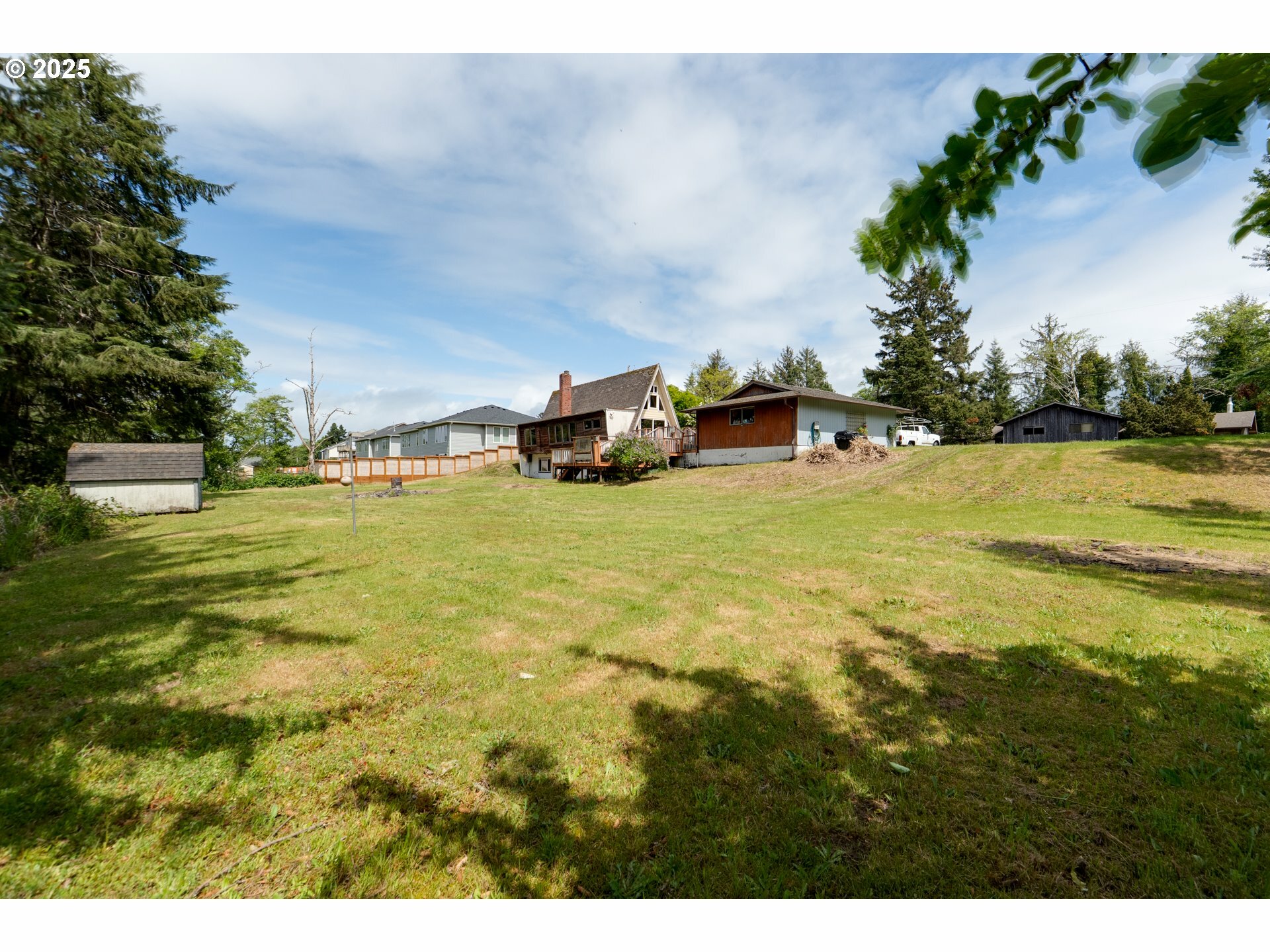 Property Photo: 1388 Fifer Heights Rd OR 97138