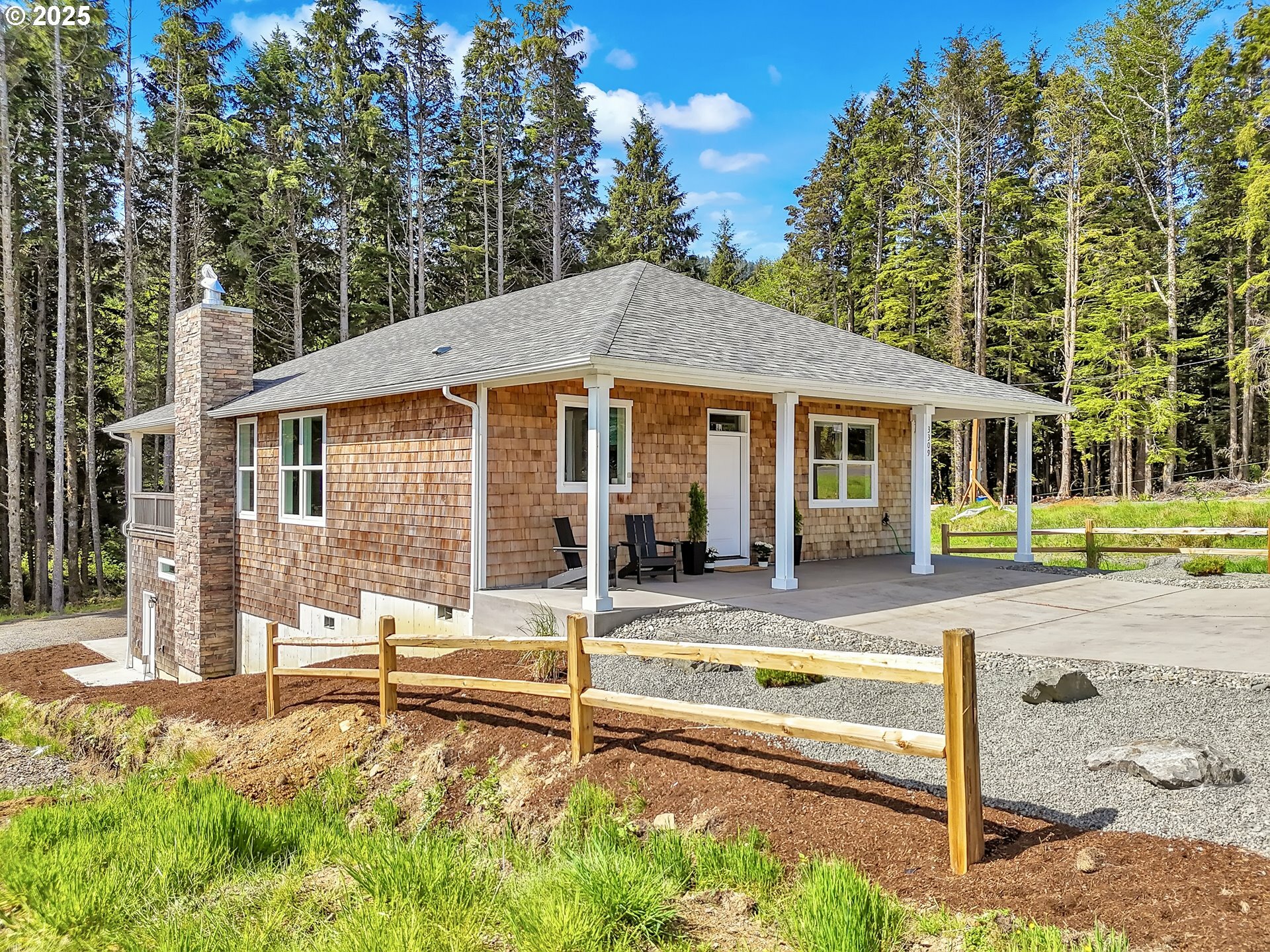Property Photo: 3309 Sunset Blvd OR 97138