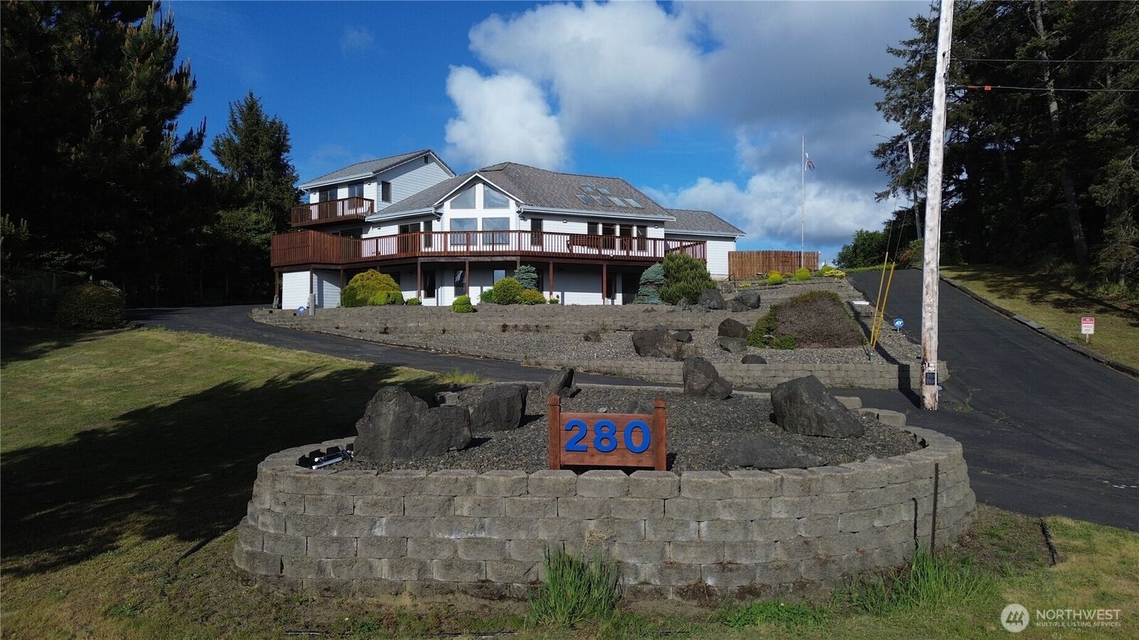 Property Photo:  280  Surf Street  WA 98595 