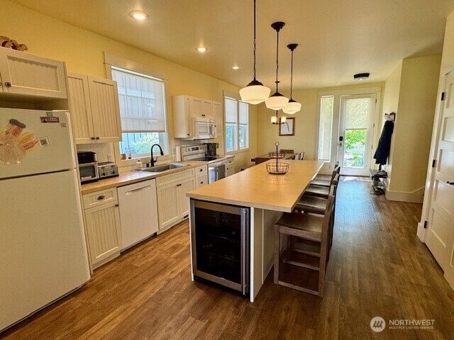 Property Photo:  90  Veranda Drive  WA 98844