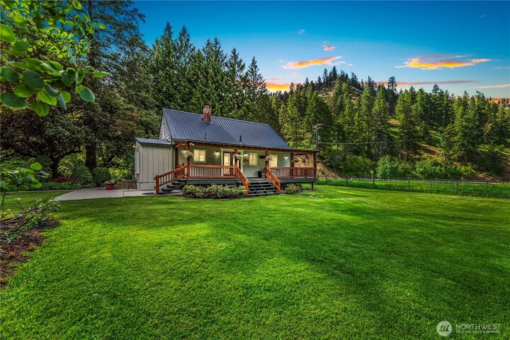 1361  Mission Creek Road  Cashmere WA 98815 photo