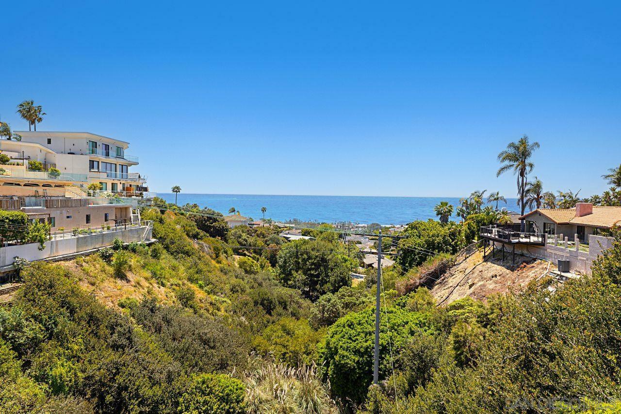 Property Photo: 1177 Avenida Amantea CA 92037