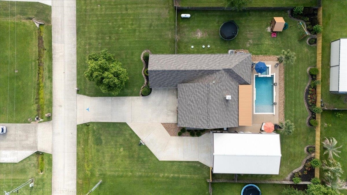 12145 Woodland Dr  Beaumont TX 77705 photo