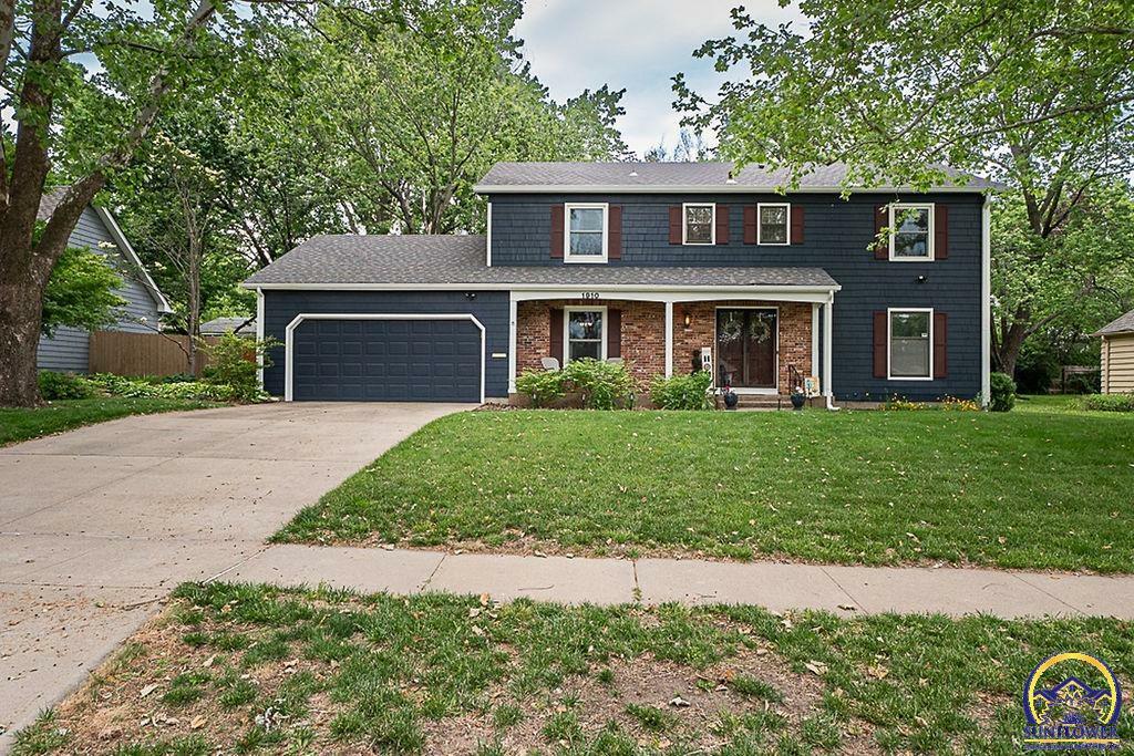 Property Photo: 1910 SW 32nd Ter KS 66611