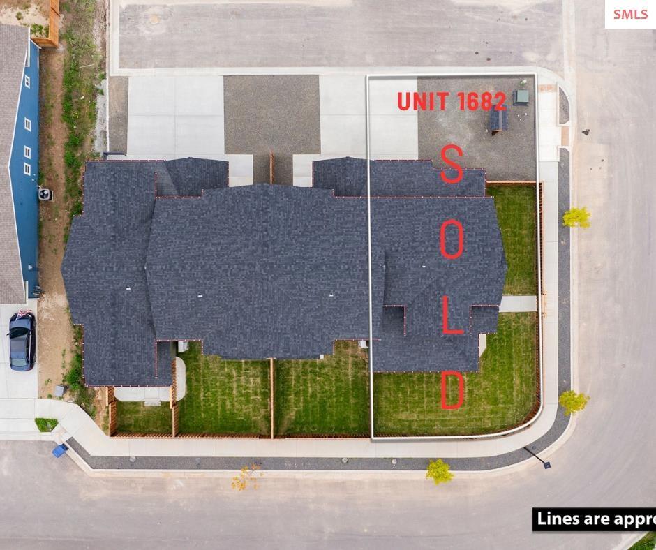 Property Photo: 1670, 1674,1678 Onyx Ct ID 83864