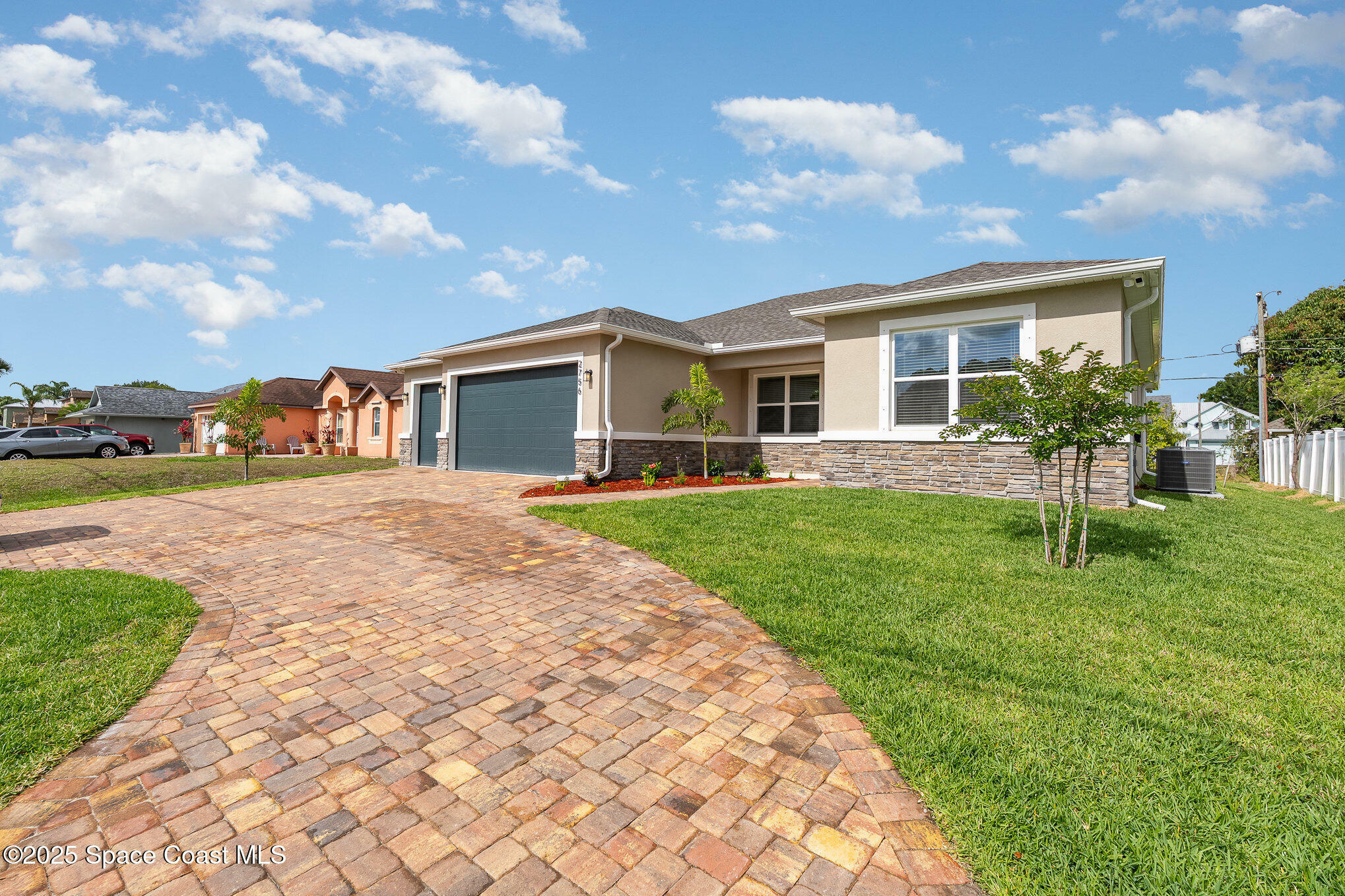 Property Photo: 2756 Emerson Drive SE FL 32909